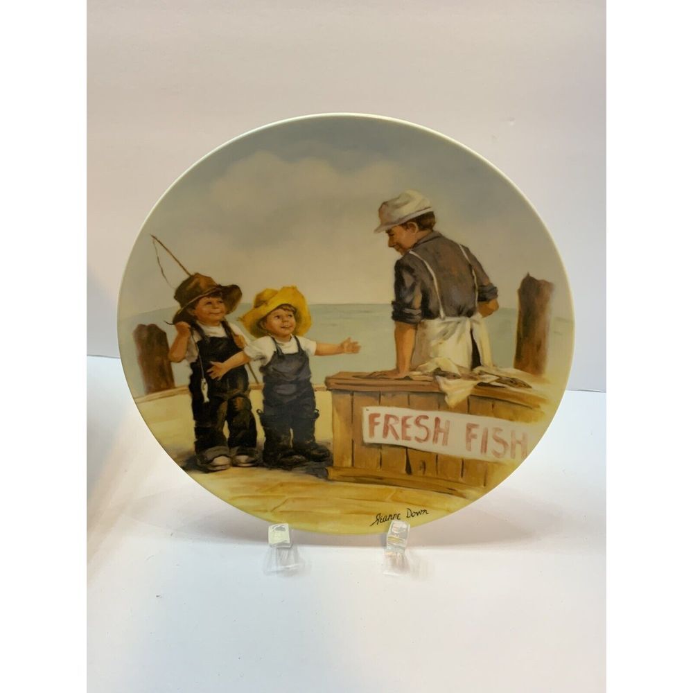 VTG Knowles 1983 "FISH STORY" 1st of 4 From Friends I Remember Series‎ w/CoA NIB